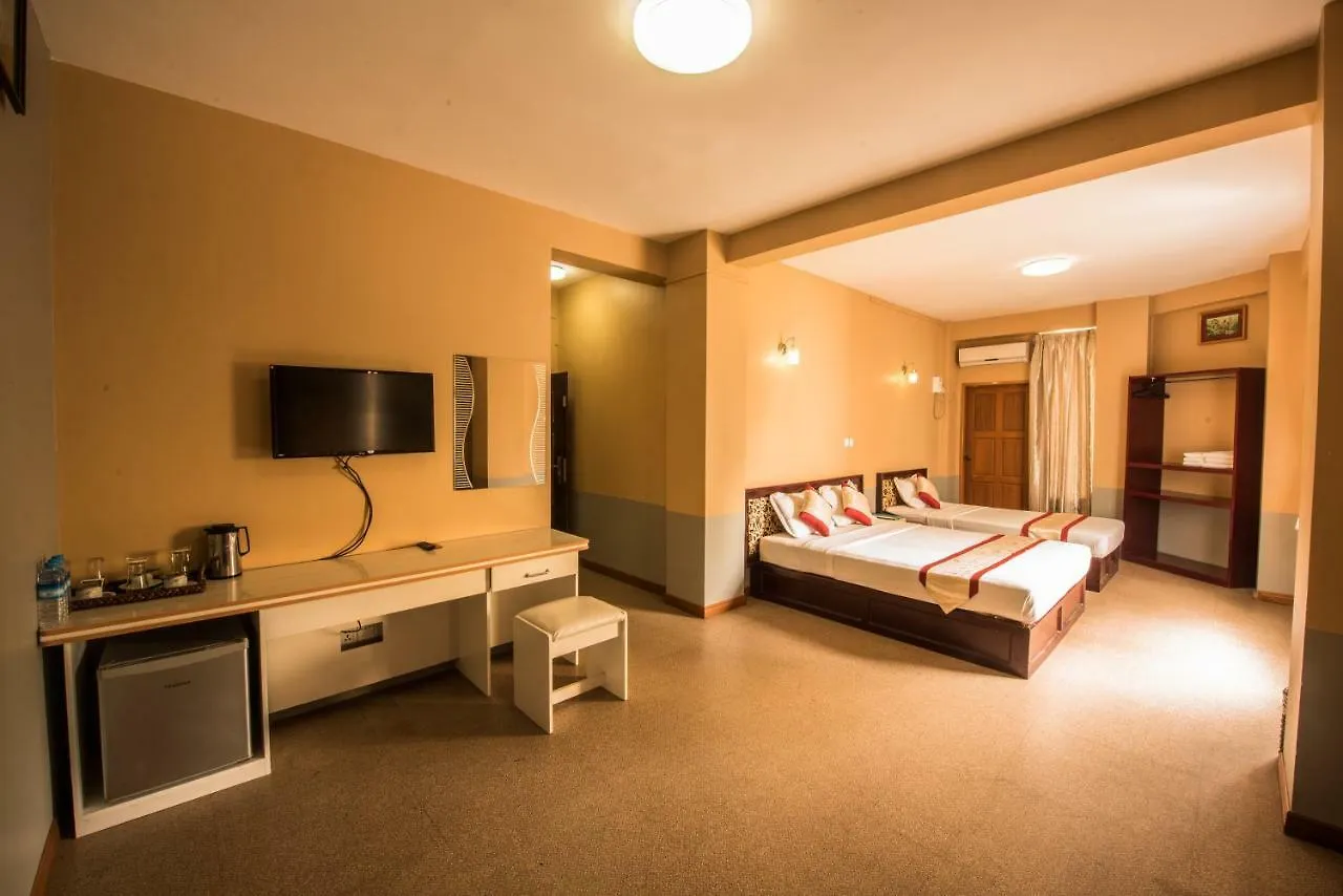 Diamond Crown Hotel Gyogon