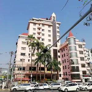 Queen's Park Hotel
